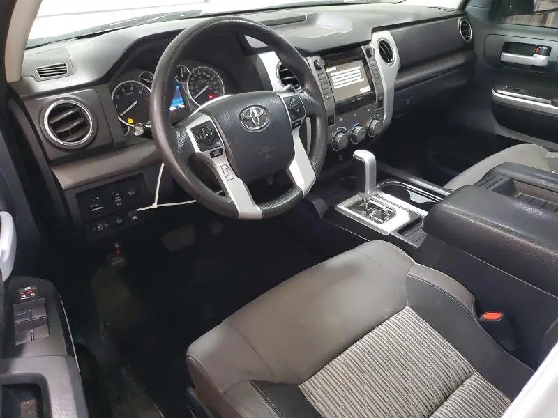2017 TOYOTA TUNDRA SR5  