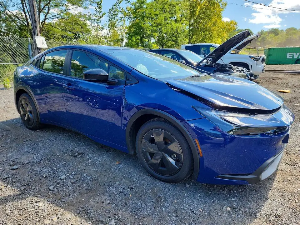 2026 TOYOTA PRIUS LE  