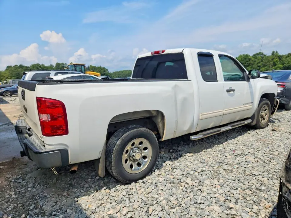 2011 CHEVROLET SILVERADO C1500 LS  