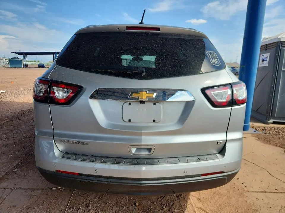2017 CHEVROLET TRAVERSE LT  