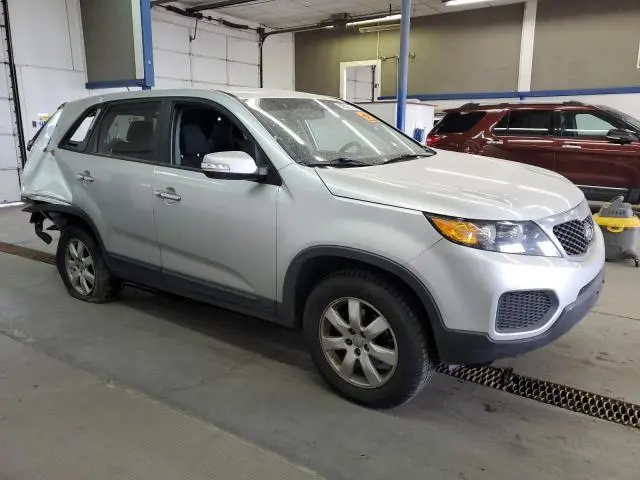 2012 KIA SORENTO BASE  