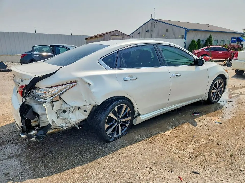 2016 NISSAN ALTIMA 2.5 SR  
