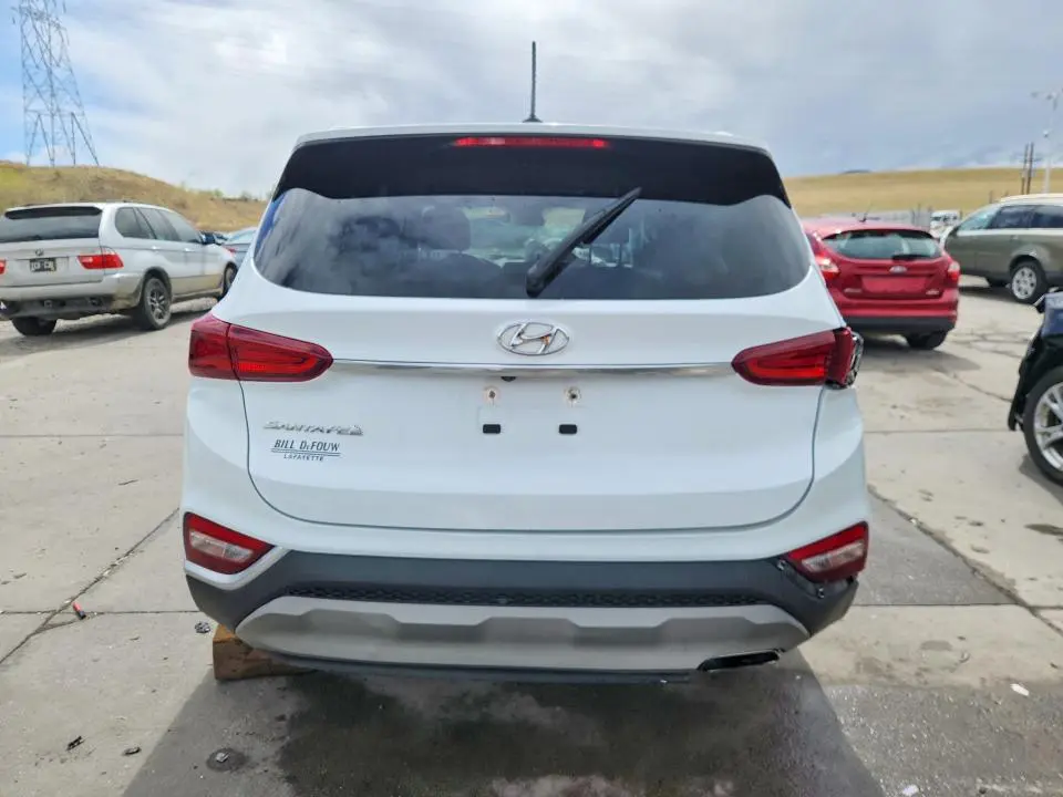 2019 HYUNDAI SANTA FE SE  