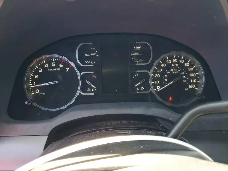 2019 TOYOTA TUNDRA SR5  