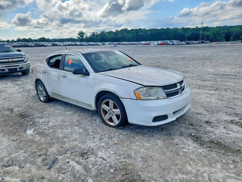 2013 DODGE AVENGER SE  