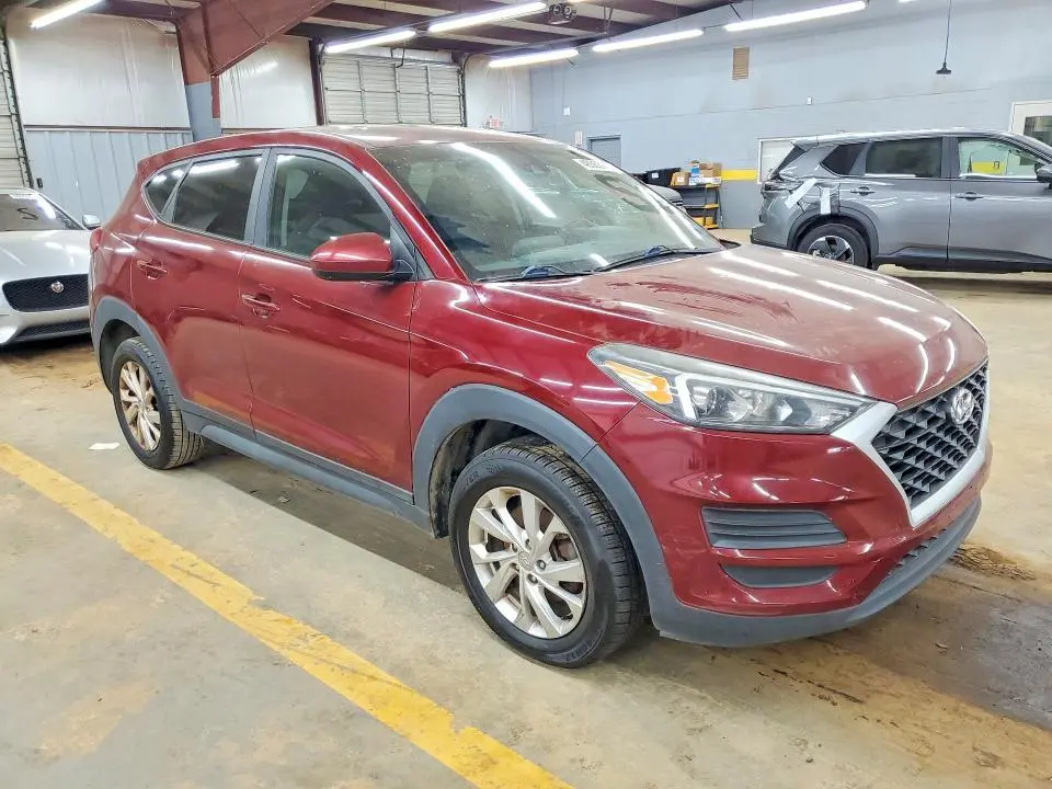 2019 HYUNDAI TUCSON SE  