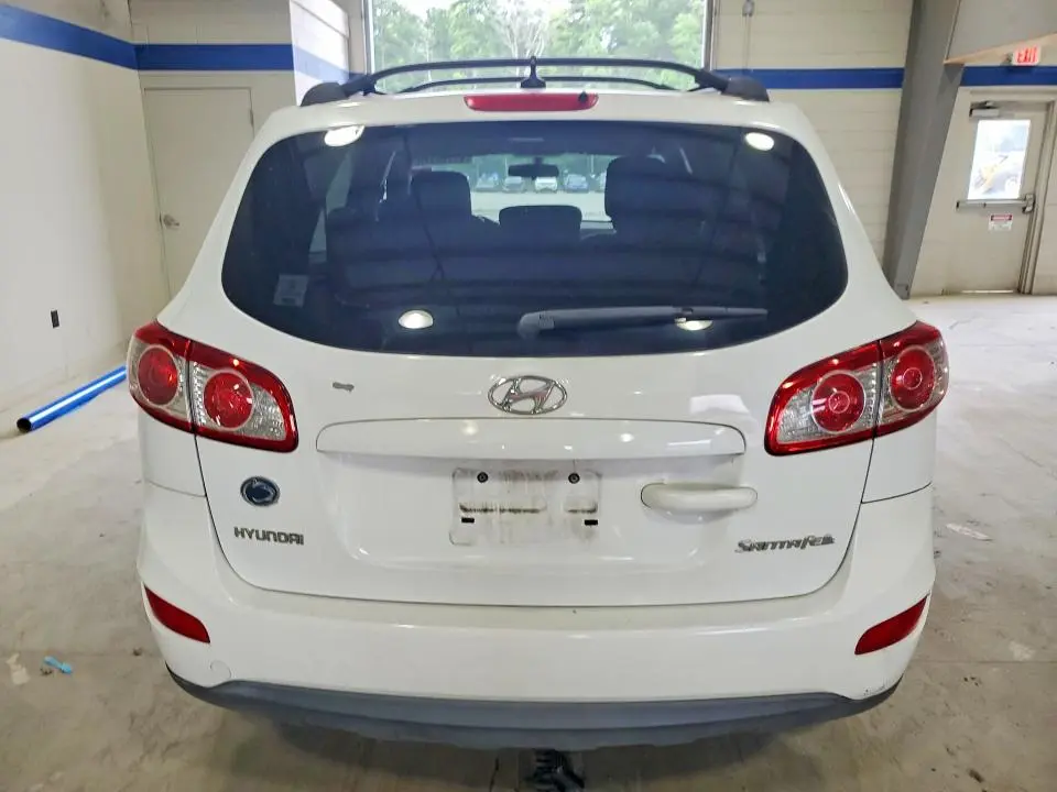 2010 HYUNDAI SANTA FE GLS  