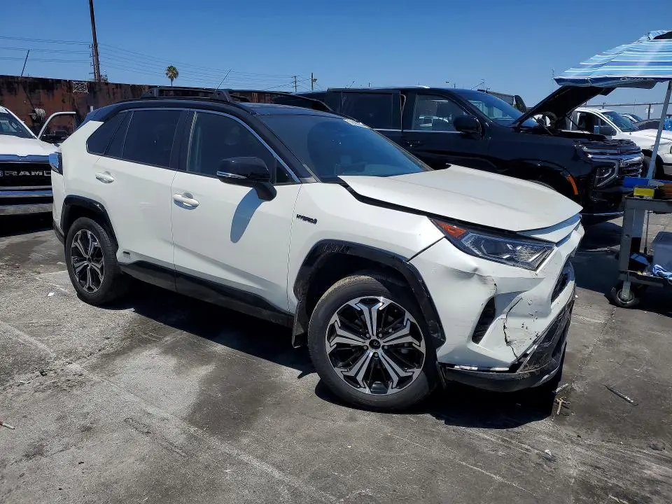 2021 TOYOTA RAV4 XSE  