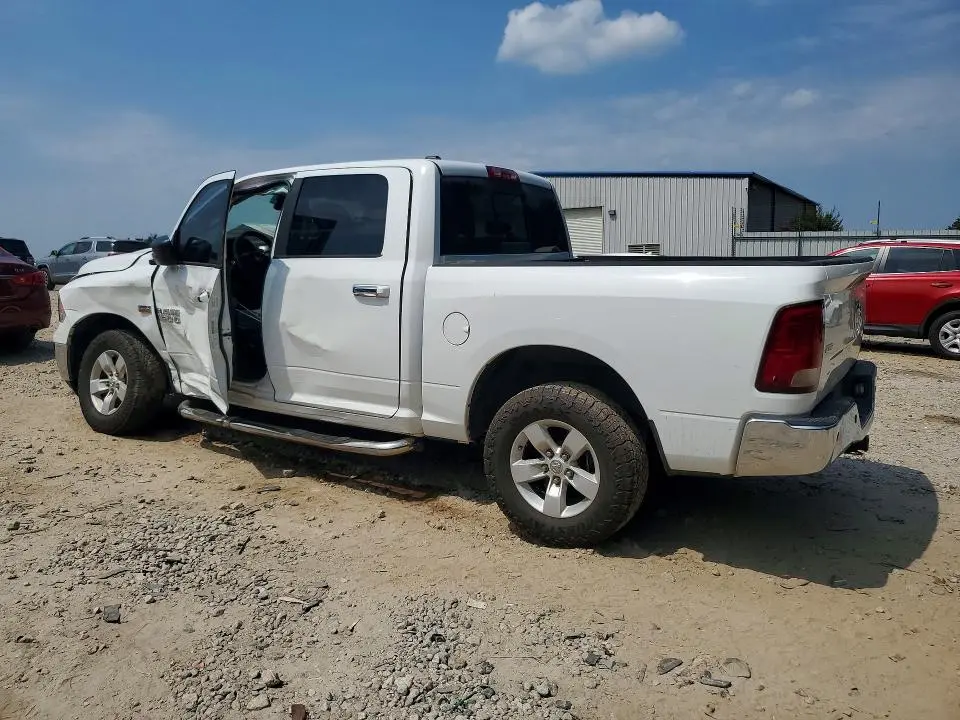 2013 RAM 1500 SLT  