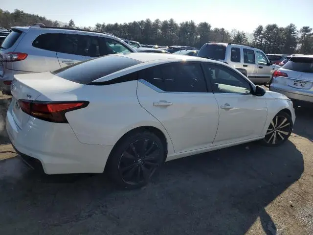 2021 NISSAN ALTIMA SR  