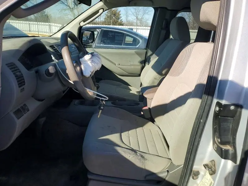 2011 NISSAN FRONTIER S  