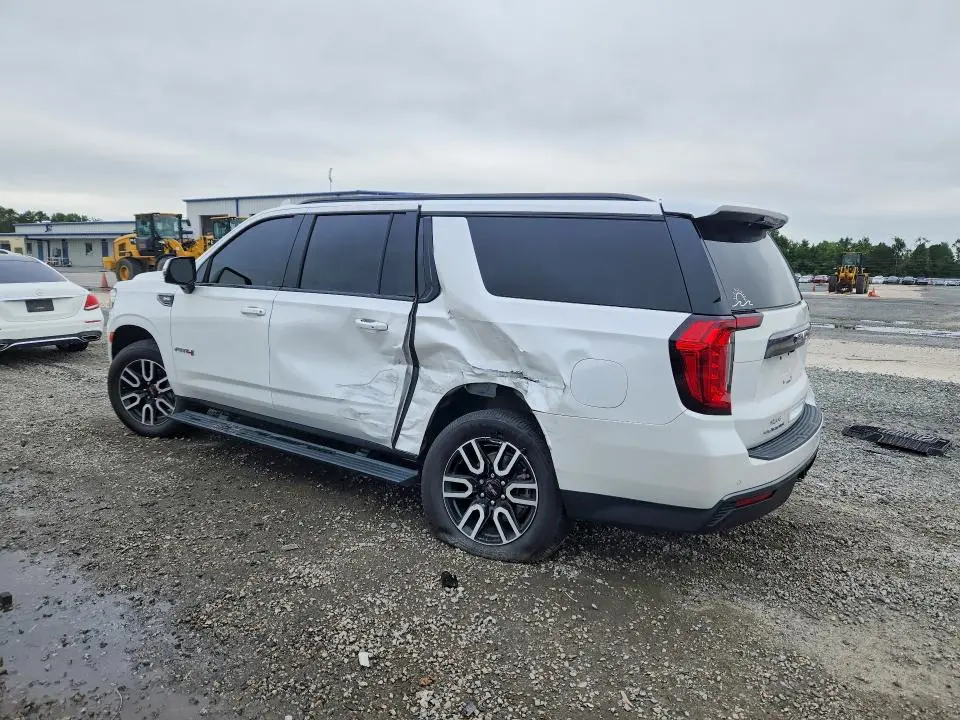 2023 GMC YUKON XL K1500 AT4  