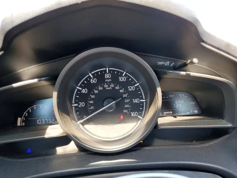 2018 MAZDA 3 TOURING  