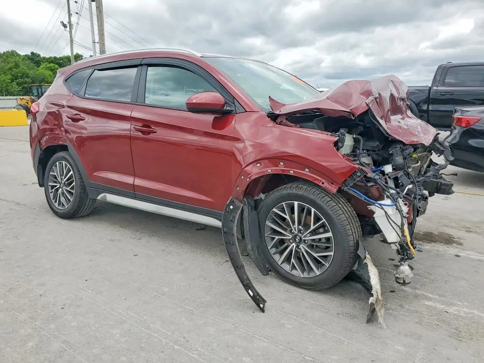2020 HYUNDAI TUCSON SEL  