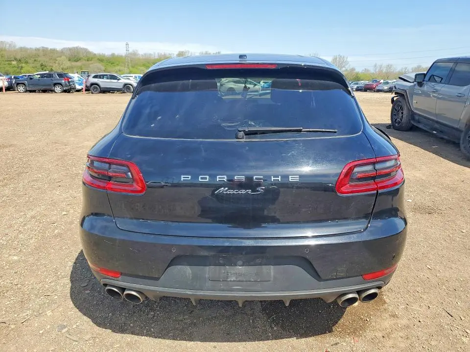 2018 PORSCHE MACAN S  