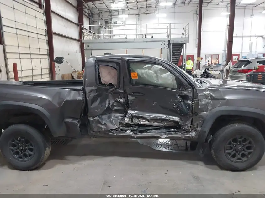 2019 TOYOTA TACOMA SR
