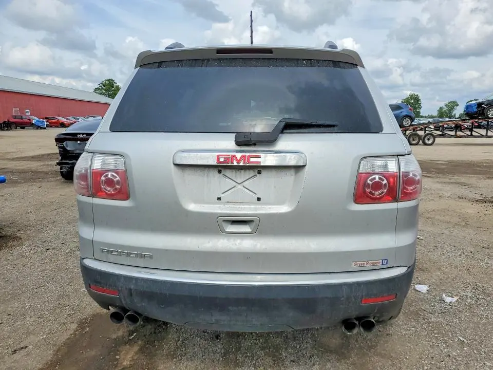 2011 GMC ACADIA SLE  