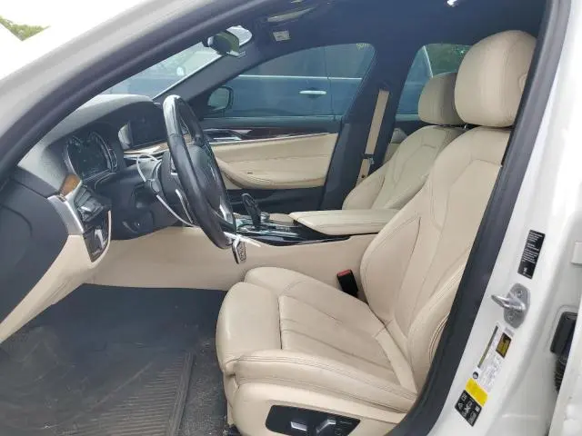 2019 BMW 530 XI  