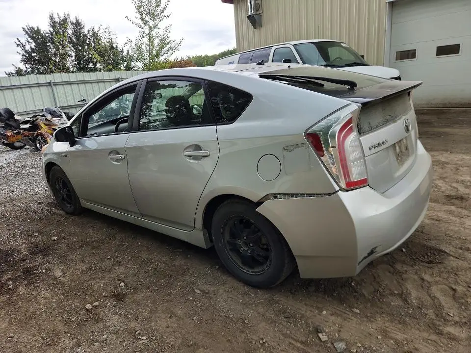 2013 TOYOTA PRIUS TWO  