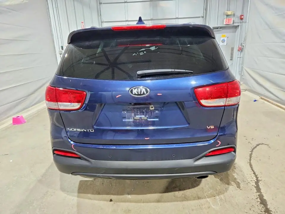 2016 KIA SORENTO LX V6  
