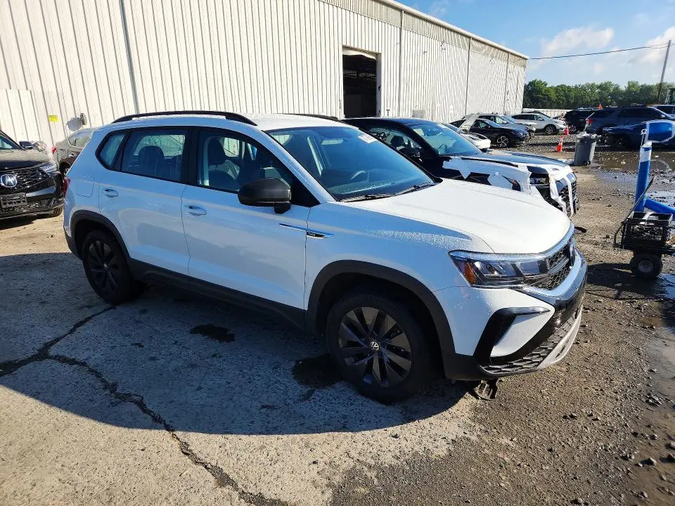 2022 VOLKSWAGEN TAOS   