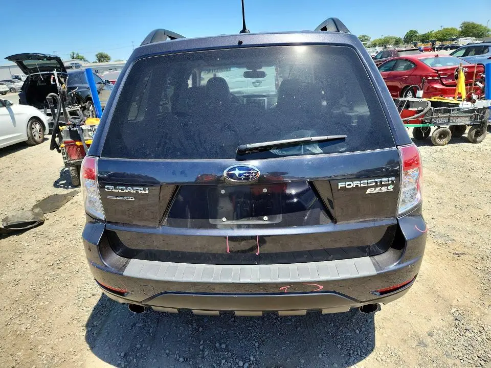 2011 SUBARU FORESTER LIMITED  