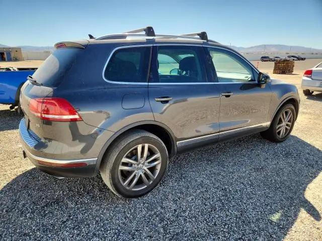 2016 VOLKSWAGEN TOUAREG SPORT  