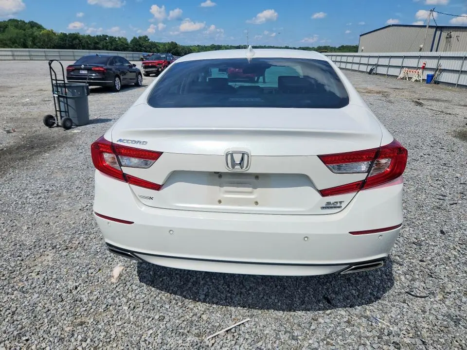 2021 HONDA ACCORD TOURING  