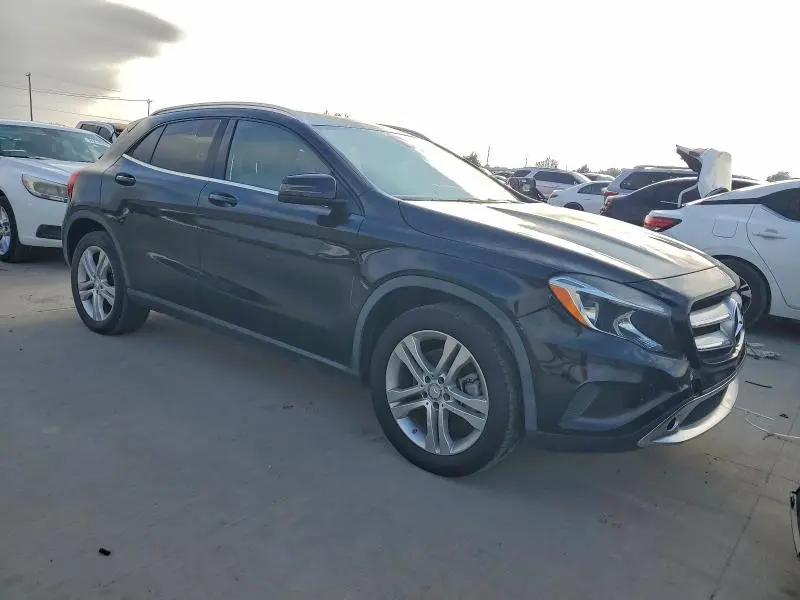 2015 MERCEDES-BENZ GLA 250  