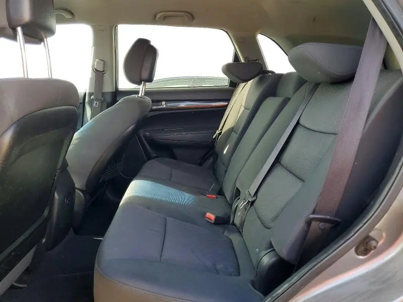 2012 KIA SORENTO LX  