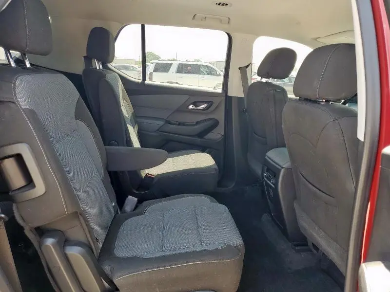 2019 CHEVROLET TRAVERSE LT  