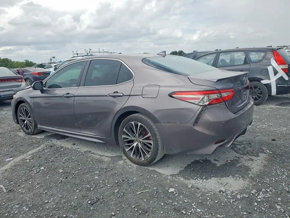 2019 TOYOTA CAMRY SE  