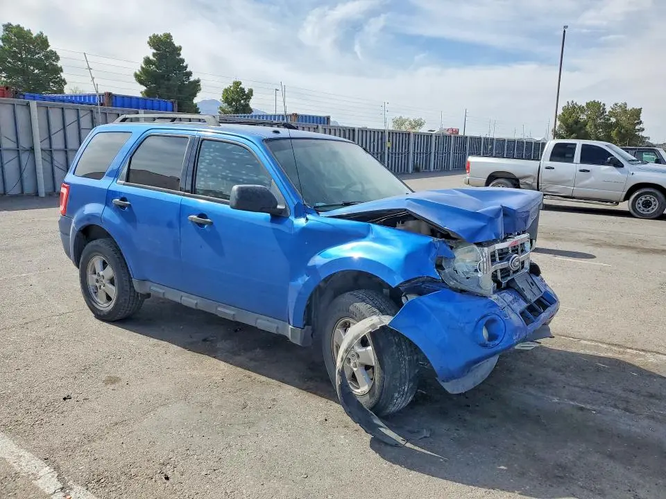 2012 FORD ESCAPE XLT  