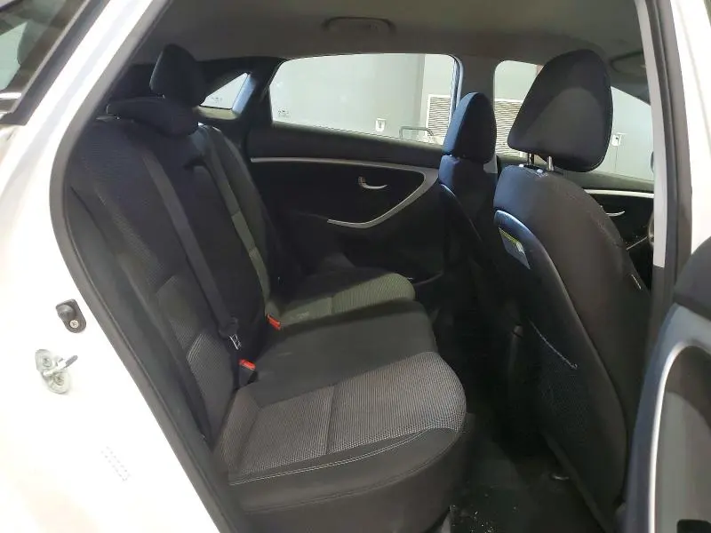 2016 HYUNDAI ELANTRA GT BASE  