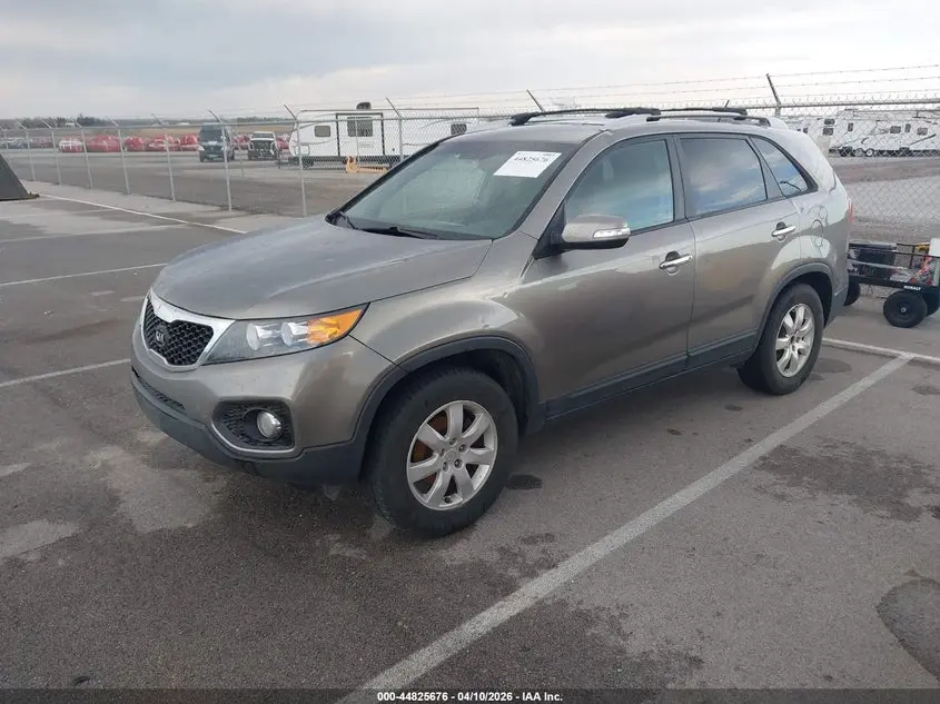 2012 KIA SORENTO LX