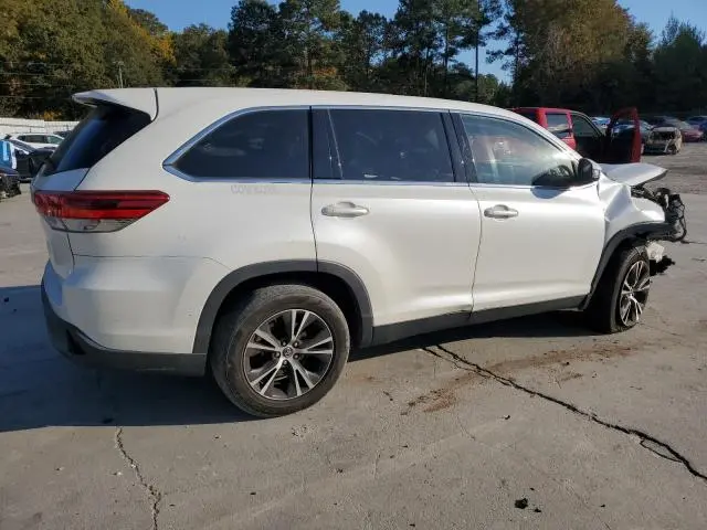2019 TOYOTA HIGHLANDER LE  