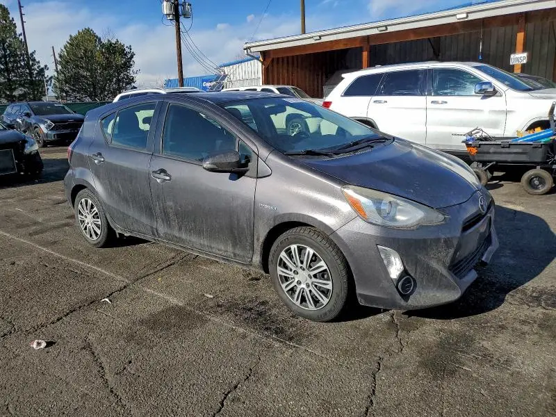 2015 TOYOTA PRIUS C   