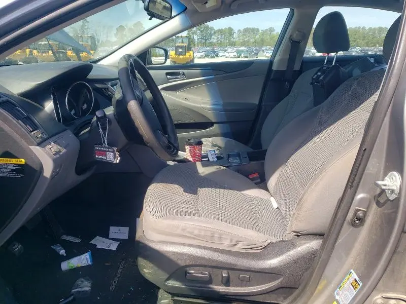 2012 HYUNDAI SONATA GLS  