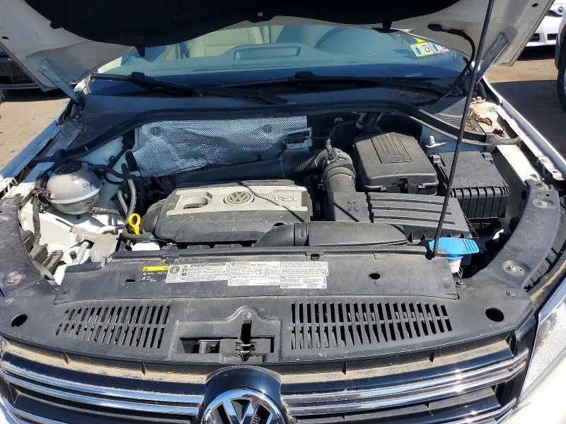 2014 VOLKSWAGEN TIGUAN S  