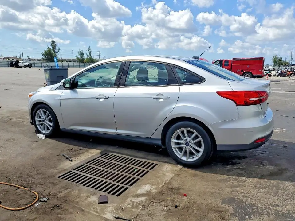 2017 FORD FOCUS SE  