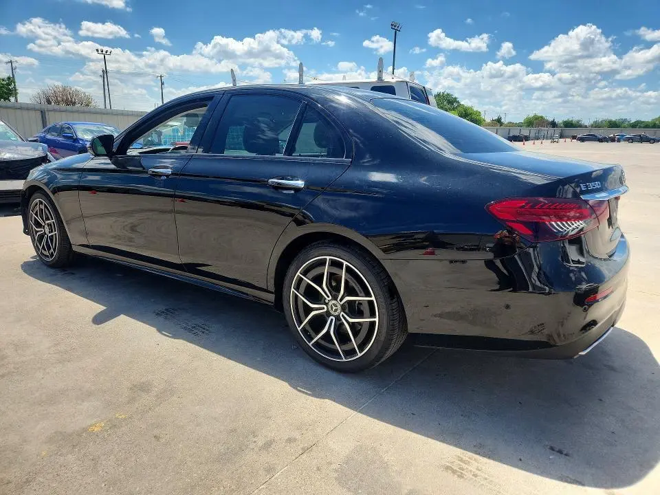 2022 MERCEDES-BENZ E 350  