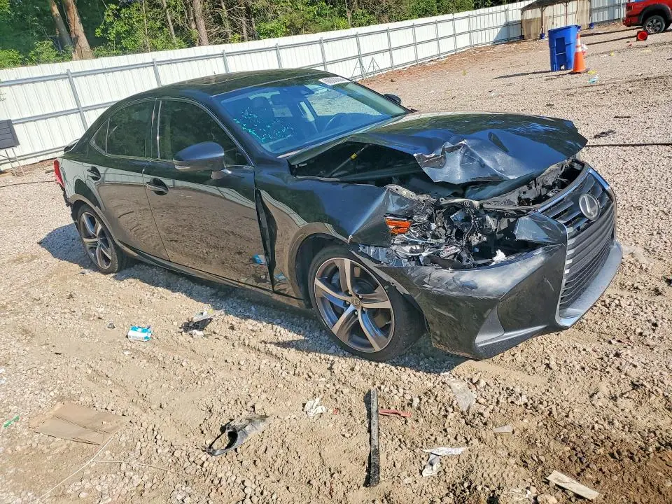 2017 LEXUS IS 200T  