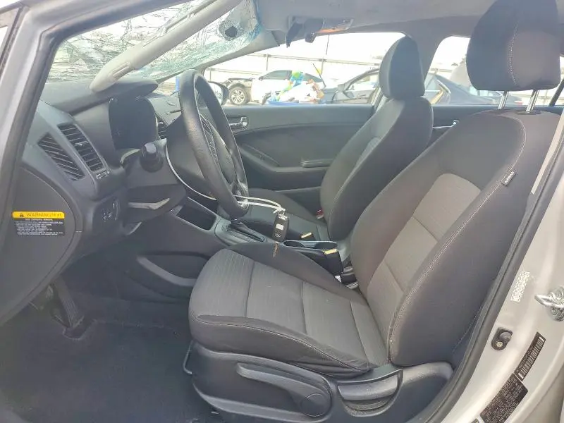 2015 KIA FORTE LX  
