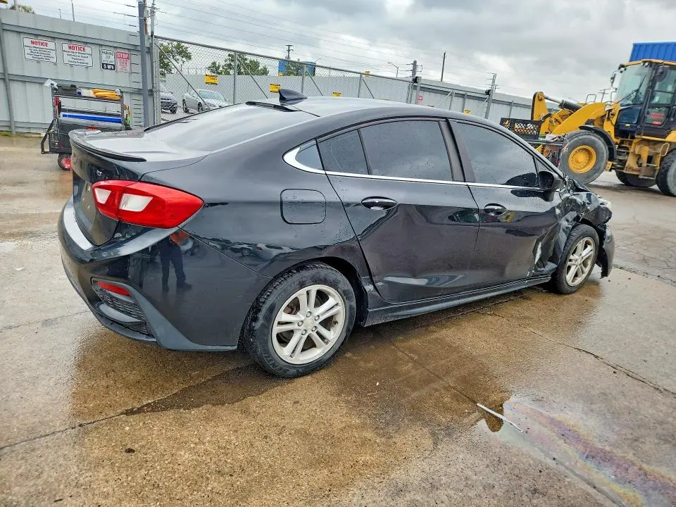 2016 CHEVROLET CRUZE LT  