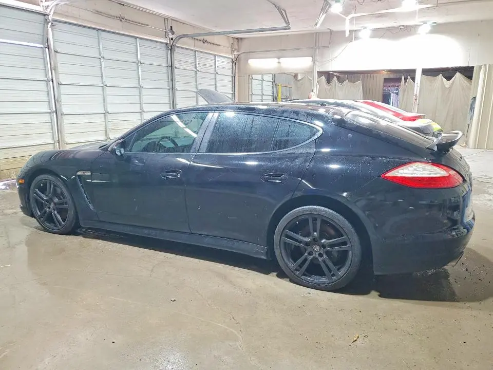 2012 PORSCHE PANAMERA 2  