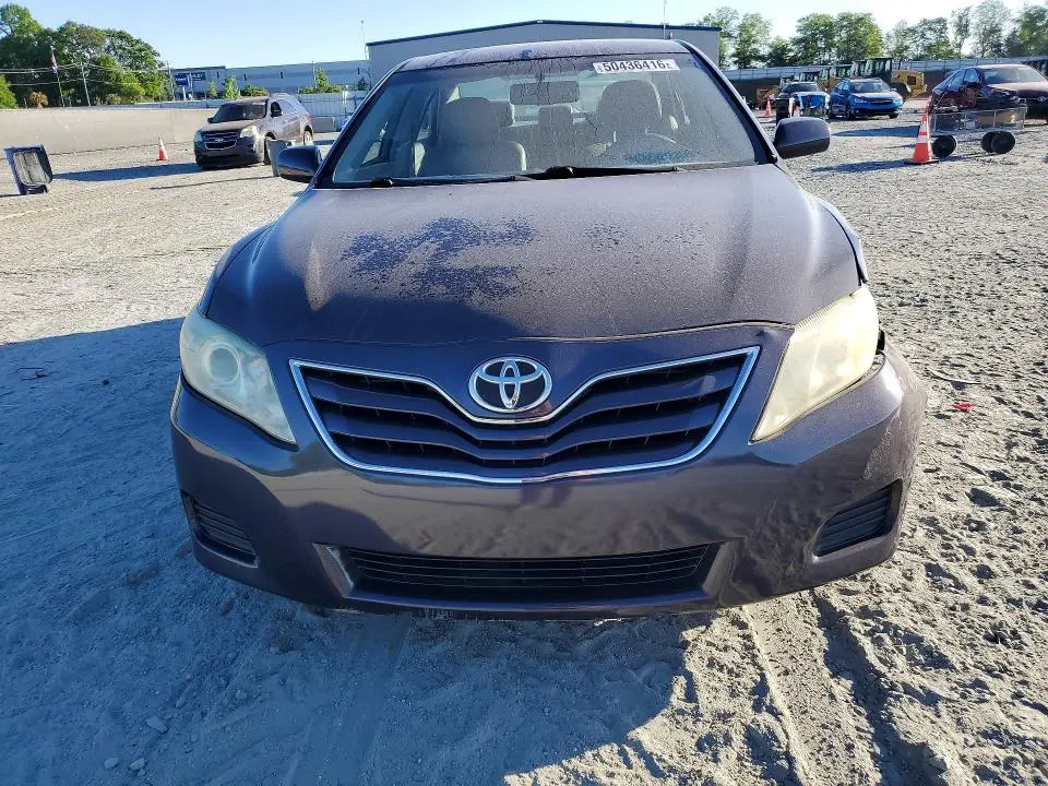 2011 TOYOTA CAMRY LE  