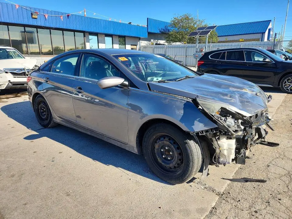 2011 HYUNDAI SONATA GLS  