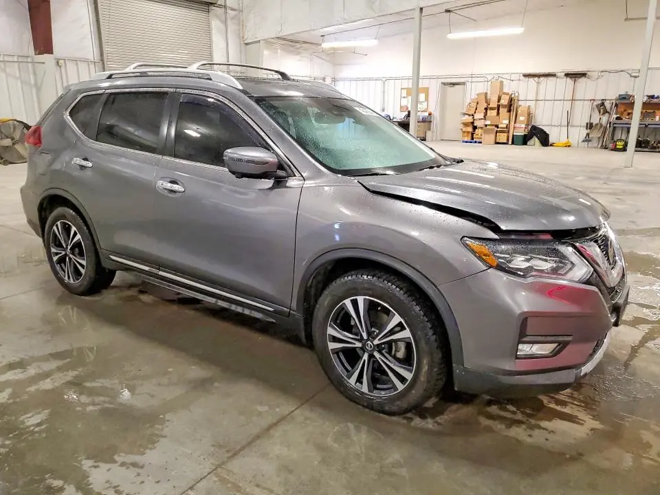 2018 NISSAN ROGUE SL  