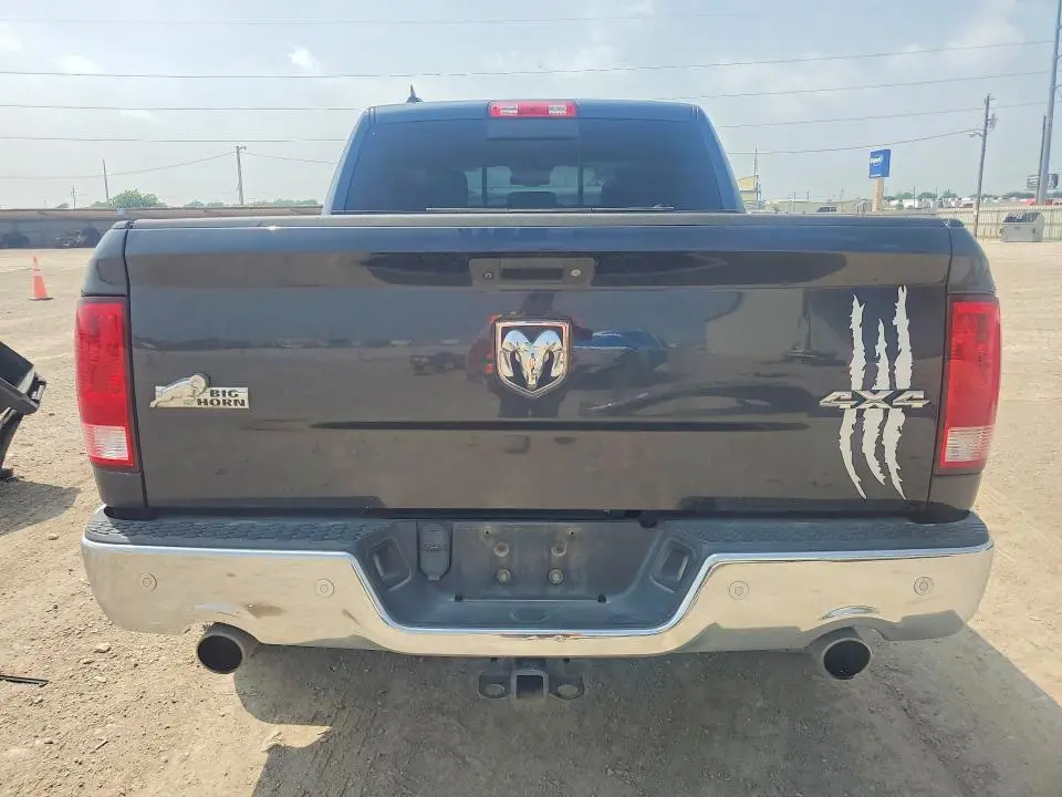 2017 RAM 1500 SLT  
