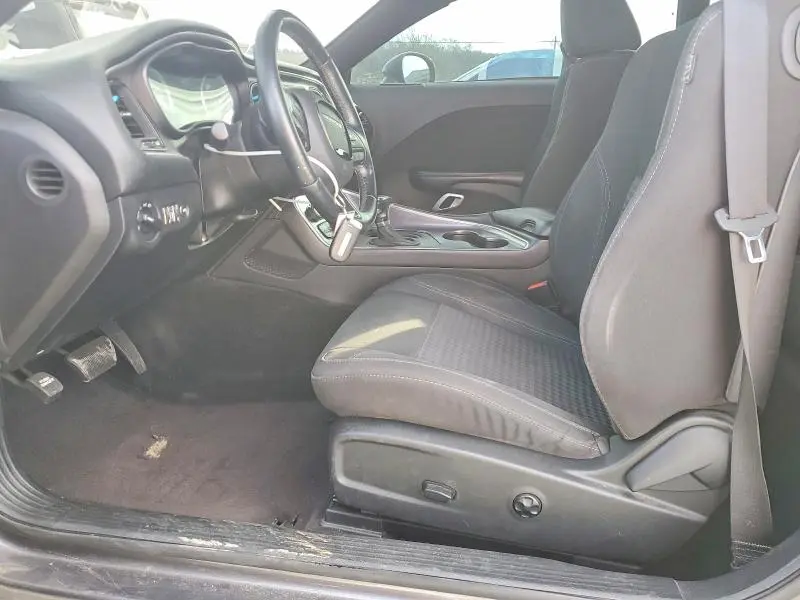 2016 DODGE CHALLENGER SXT  